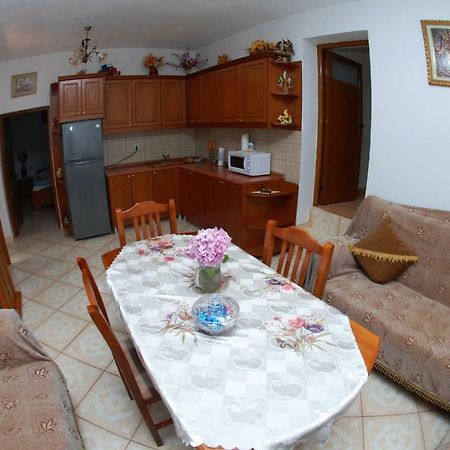 Vila Ronaldo Apartment Ksamil Ngoại thất bức ảnh