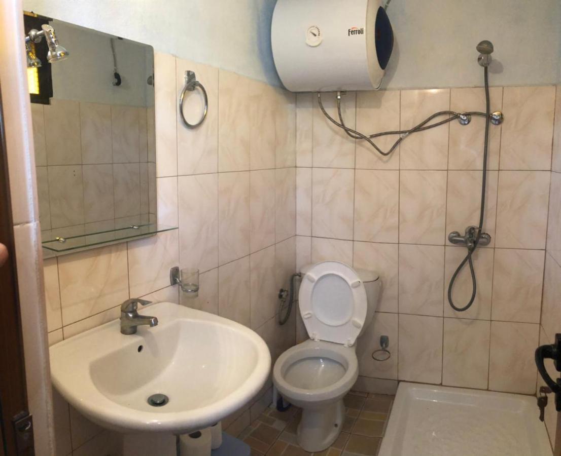 Vila Ronaldo Apartment Ksamil Ngoại thất bức ảnh