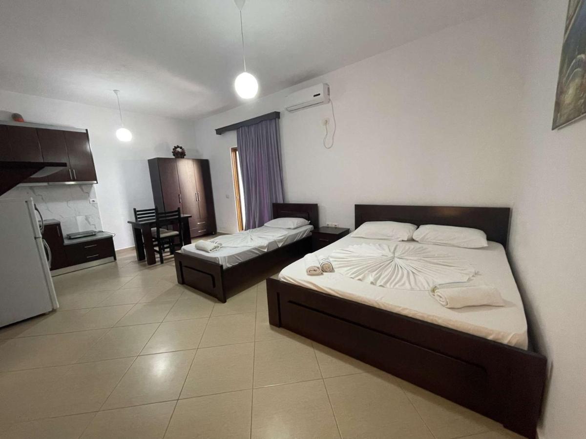 Vila Ronaldo Apartment Ksamil Ngoại thất bức ảnh