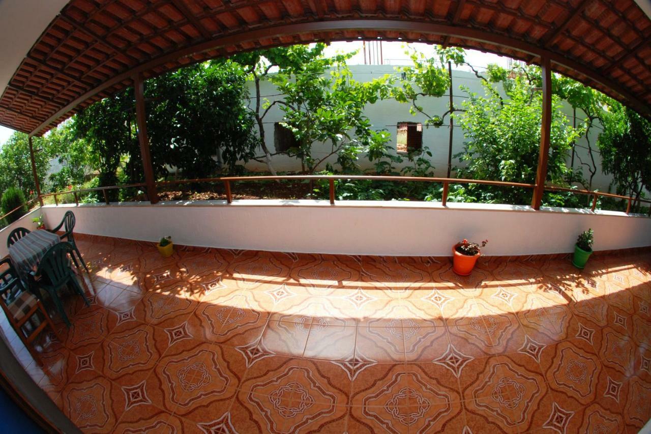 Vila Ronaldo Apartment Ksamil Ngoại thất bức ảnh