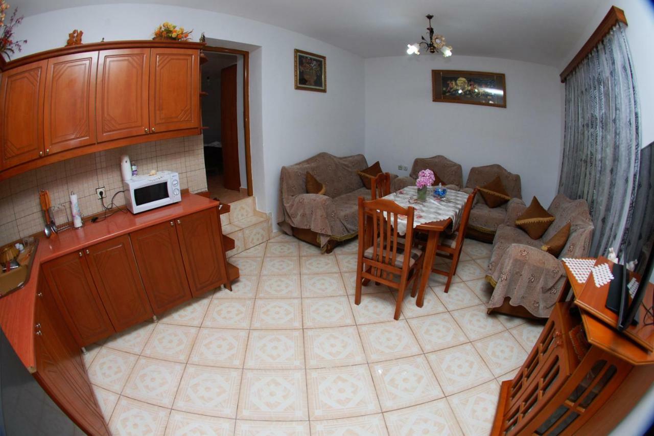 Vila Ronaldo Apartment Ksamil Ngoại thất bức ảnh